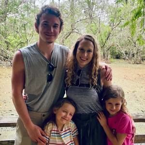 Meet your Posher, Lucy